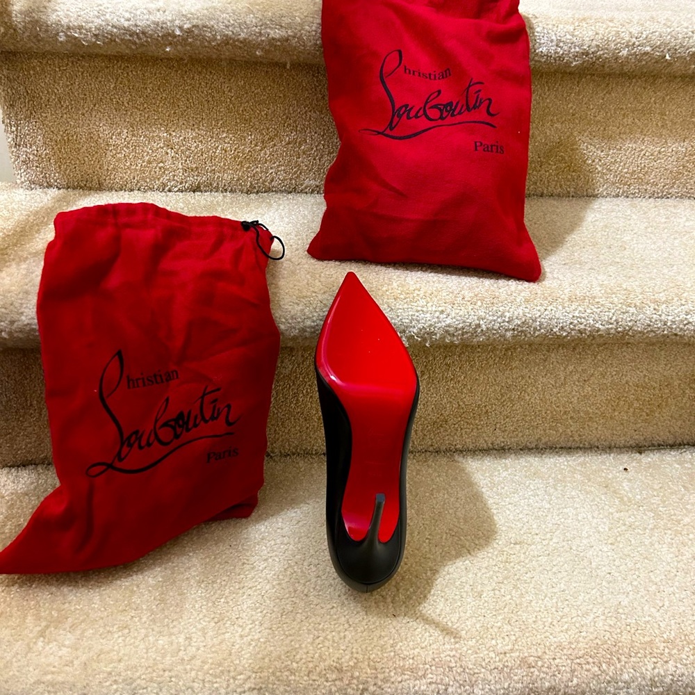 Christian’s Brand New Classic worn on the Red Carpet once at Oscars